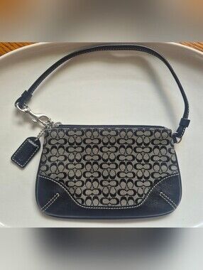 Coach Signature Wristlet Wallet Card Holder